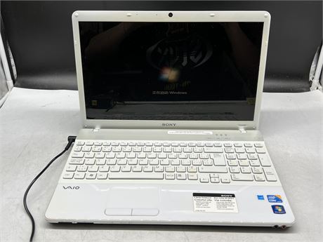 SONY PCG-71311L LAPTOP - WORKS, NEEDS TO BE CLEARED