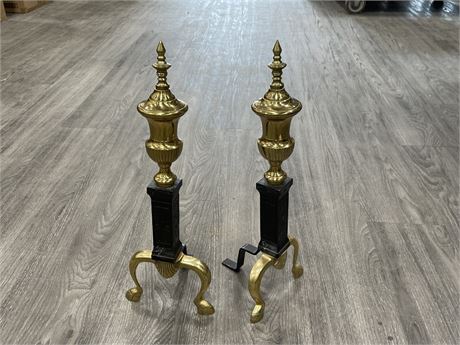 PAIR OF VINTAGE BRASS FIRE DOGS - 19” TALL