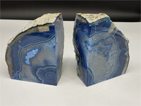 2 AGATE BOOK ENDS (6.5” tall)