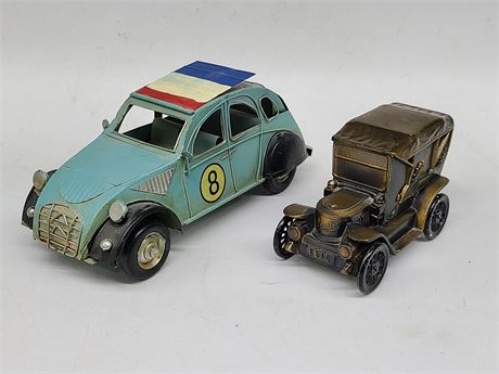 1974 BANTHRICO COIN BANK AND METAL VW (10"L x 4"H - 5.5"L x 3.4"H)