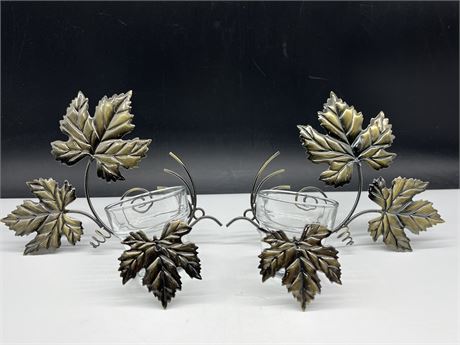 2 MAPLE LEAF WALL SCOCE CANDLE HOLDERS