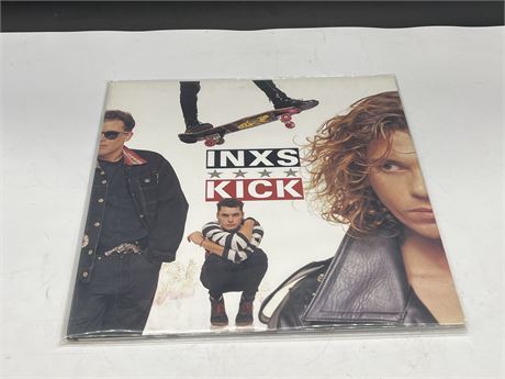 INXS - KICKS - NEAR MINT (NM)
