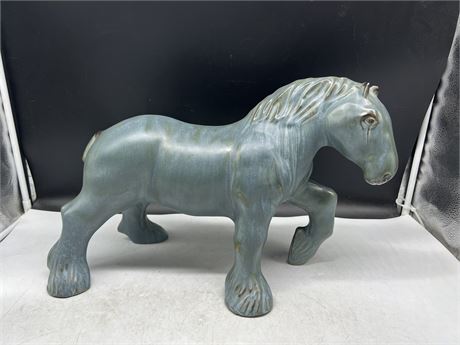 RARE CLYDESDALE BLUE MOUNTAIN POTTERY HORSE - 19” WIDE 13” TALL