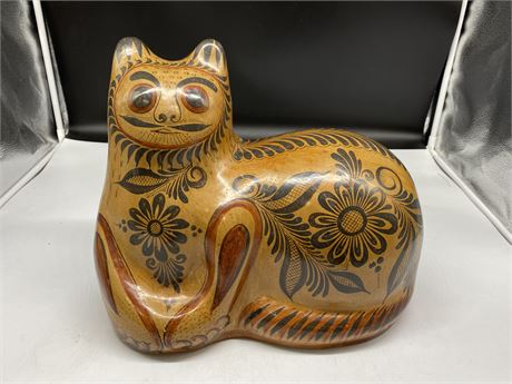 1960/70s LARGE POTTERY CAT (15” wide)