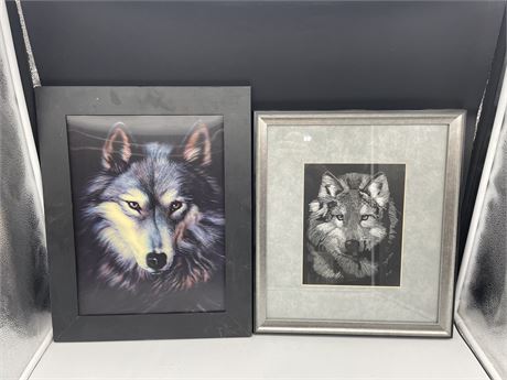 2 WOLF PICTURES - LEFT ONE IS 3D (19”x15”)