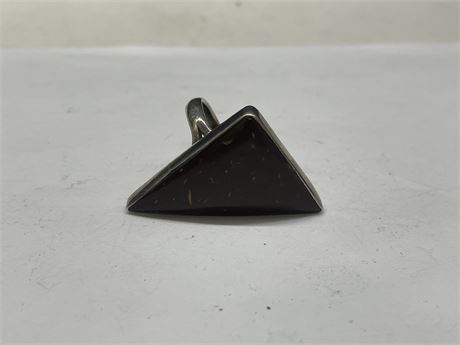 LARGE 1960’S-70’S TRIANGULAR STERLING RING SIZE 7.5