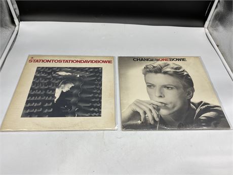 2 DAVID BOWIE RECORDS - VERY GOOD (Slightly scratched)