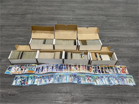 7 BOXES OF 1979-1983 OPC HOCKEY CARDS CARDS