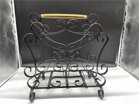 HEAVY MCM WROUGHT IRON HANDLED MAG STAND 15”x8”x16”