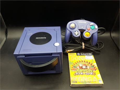 JAPANESE GAMECUBE CONSOLE & GAME - VERY GOOD CONDITION