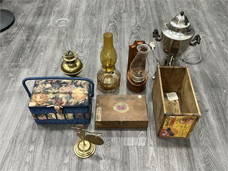 VINTAGE LOT OF MISC ITEMS
