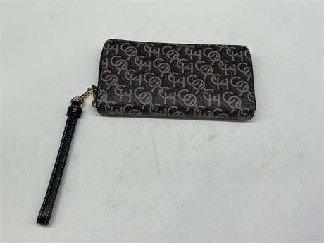 (NEW WITH TAGS) COACH ZIP AROUND WALLET