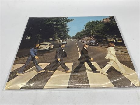 THA BEATLES - ABBEY ROAD EARLY PRESS - VG (Slightly scratched)
