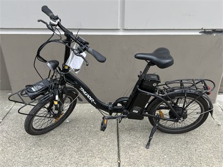 THUNDER E-BIKE - EXCELLENCE WORKING CONDITION W/KEY, CHARGER & MANUAL