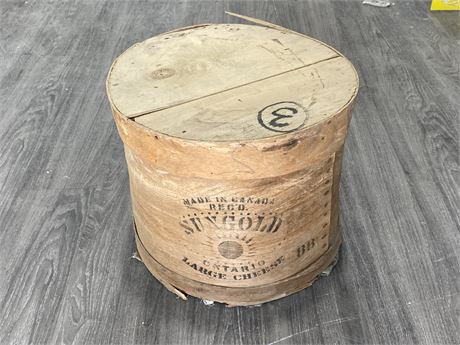 VINTAGE SUNGOLD CHEESE CRATE (14”X17”)