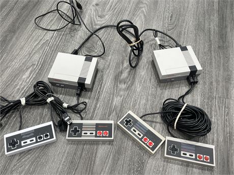LOT OF 2 UNTESTED NINTENDO NES CLASSIC (AS IS)