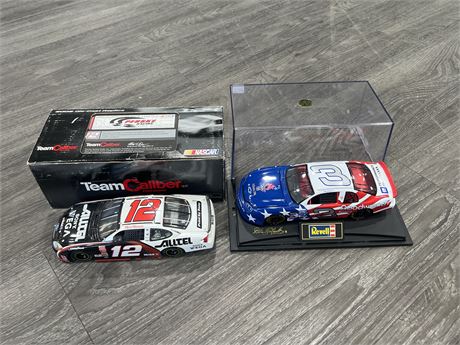 (2) 1:24 SCALE DIE CAST STOCK CARS