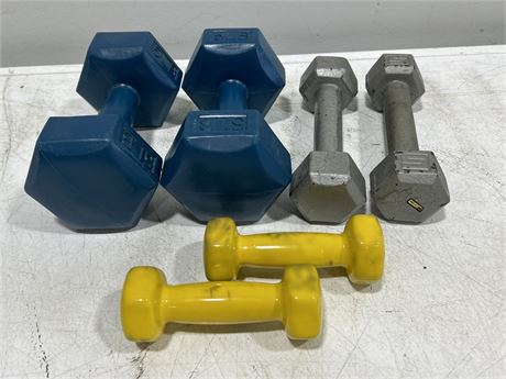 24LBS OF SMALL DUMBBELLS