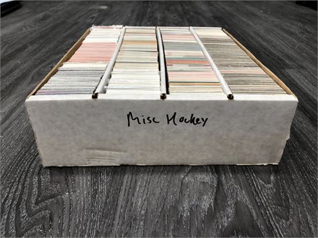 FULL BOX OF MISC HOCKEY CARDS
