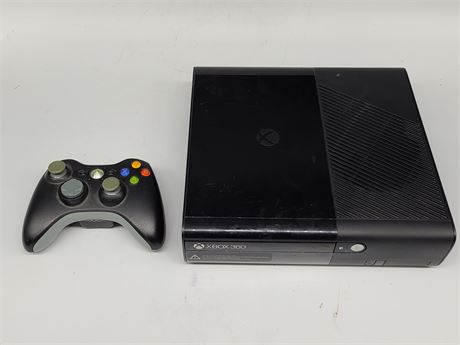 XBOX 360 WITH CONTROLLER
