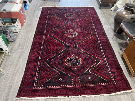 LARGE AREA RUG (103”x64”)