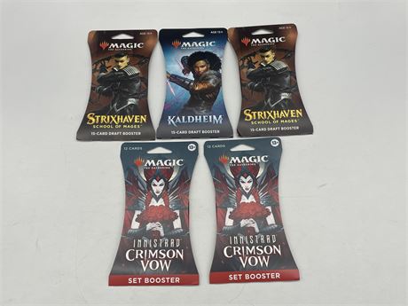5 SEALED MAGIC THE GATHERING SET BOOSTERS