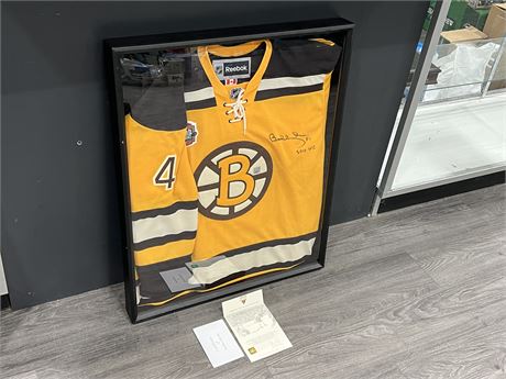 AUTHENTIC AUTOGRAPHED BOBBY ORR JERSEY IN FRAME W/ COA