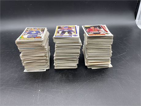 LARGE LOT OF 80’s O-PEE-CHEE CARDS