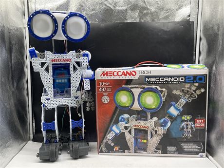 LARGE MECCANO PERSONAL ROBOT WITH BOX (UNTESTED)