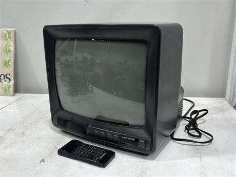 VINTAGE MAGNASONIC 14” COLOUR TELEVISION