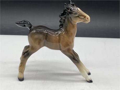 VINTAGE BESWICK FOAL - PERFECT 5”
