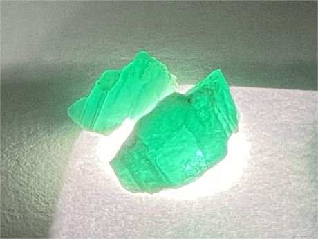 GENUINE COLOMBIAN EMERALD CRYSTAL SPECIMENS - 6.96CT