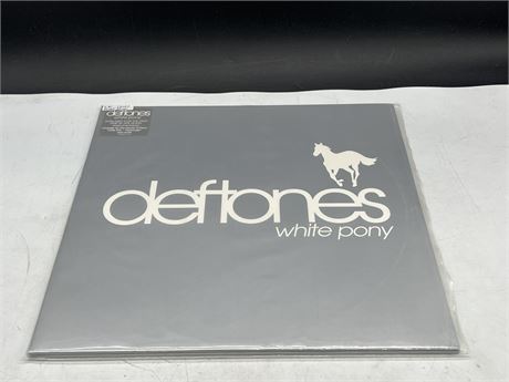 2000 UK PRESS - DEFTONES - WHITE PONY - NEAR MINT (NM)