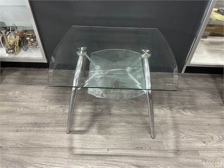 GLASS COFFEE TABLE LARGEST 24”x28”x19”