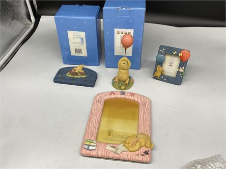 4 CLASSIC POOH ITEMS - 2 PICTURE FRAMES, 1 HOOK, 1 FIGURE