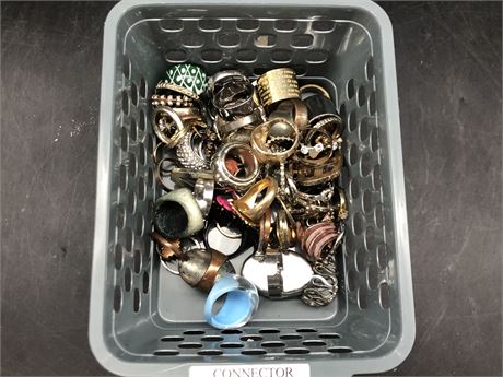 LOT OF MISC RINGS