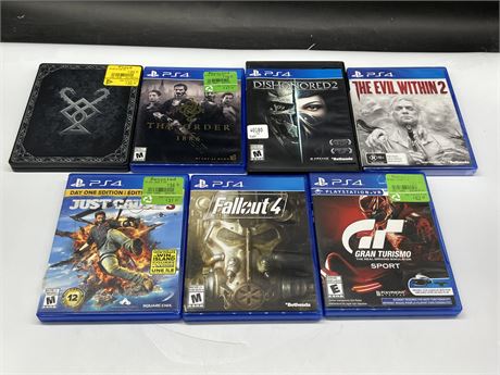 7 PS4 GAMES INCLUDING GOD OF WAR STEELCASE