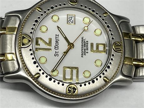 ST. MORITZ DRIVERS WATCH LIKE NEW GOLD/SILVER 660FT WATER RESISTANT