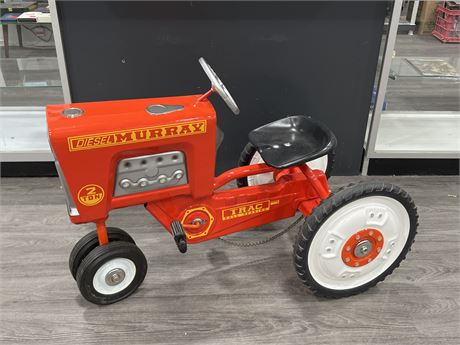 LARGE RESTORED VINTAGE MURRAY PEDAL TRACTOR - 38”x27”