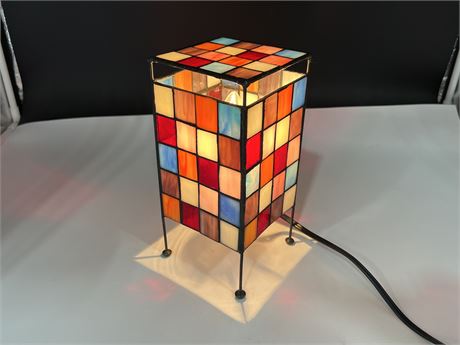 STAINED GLASS TABLE LAMP (9” tall)