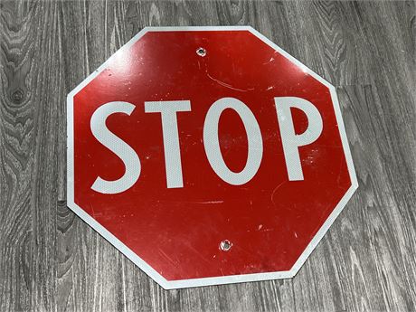 METAL STOP SIGN ROAD SIGN (24”x24”)