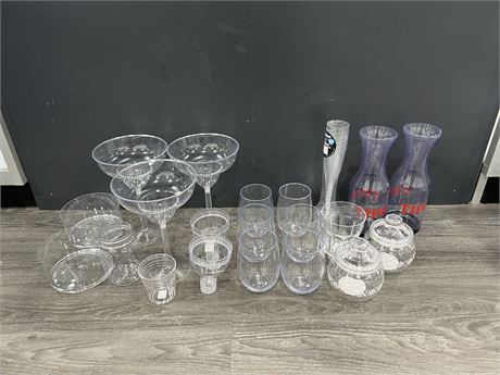 LOT OF NEW ACRYLIC KITCHEN WARE