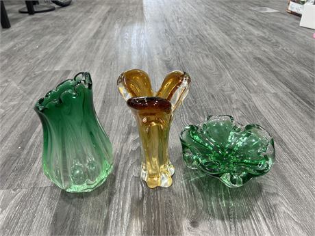 3 VINTAGE THICK ART GLASS VASES / BOWL - 10”