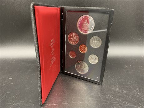 ROYAL CANADIAN MINT COIN COLLECTION (1976)