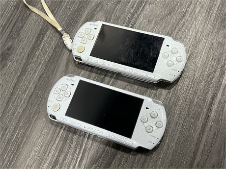 2 PSP - NO CORDS