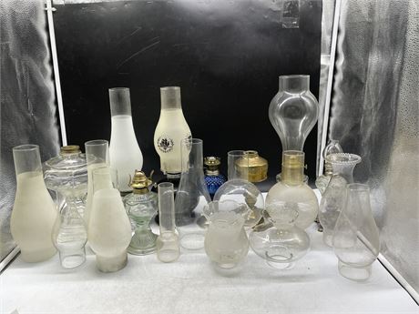 LARGE AMMOUNT OF KEROSENE GLASS CHIMNEYS + LAMPS
