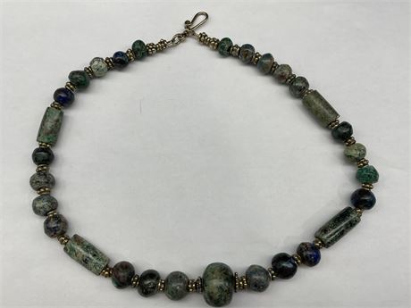 OLD GREEN STONE BEADS NECKLACE