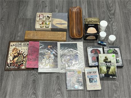 COLLECTABLES LOT INCLUDING INK WELL, GAMES, SHOT GLASSES, ETC