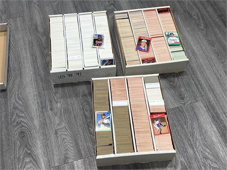3 FLATS OF MLB CARDS