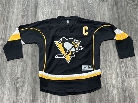 L / XL PITTSBURGH PENGUINS SIDNEY CROSBY JERSEY